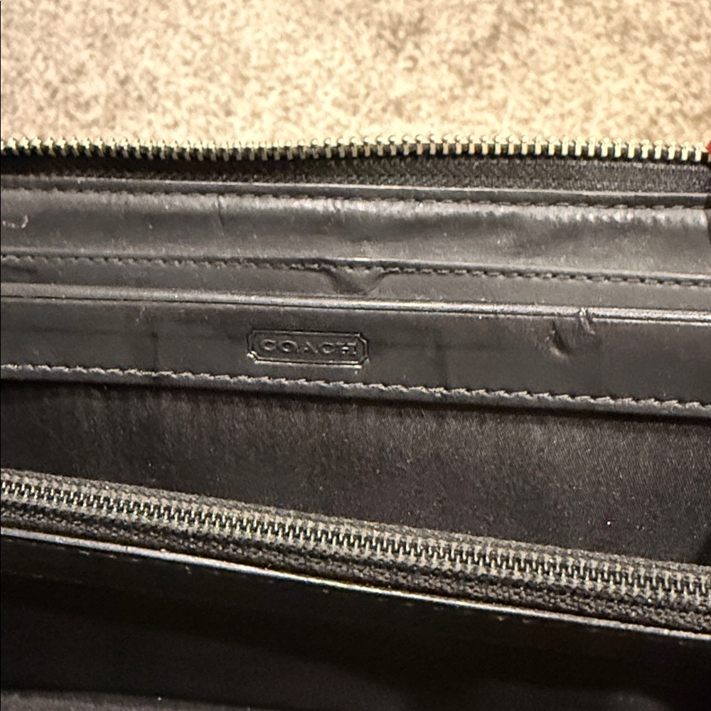 Coach Black and Tan Signature Wallet zip around clutch designer wristlet - Picture 5 of 7